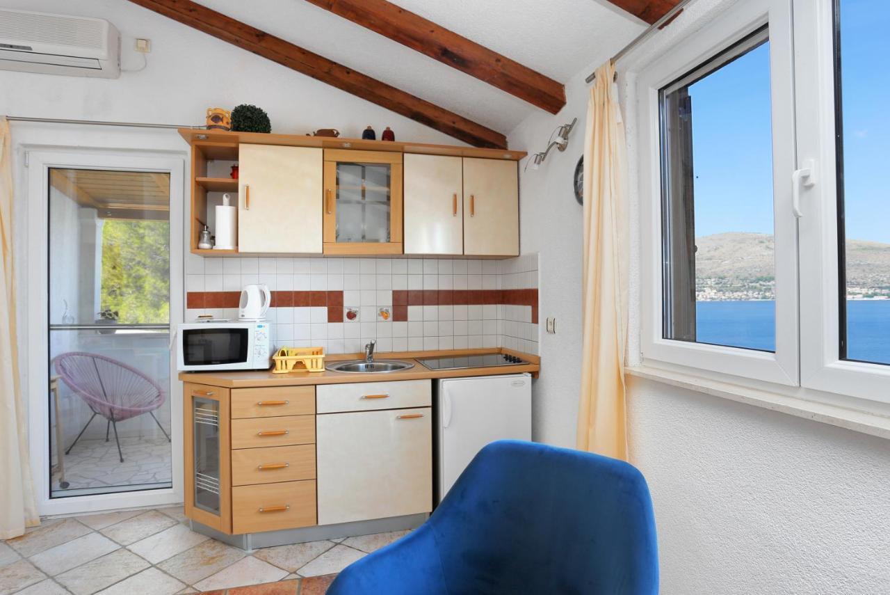 Apartments By The Sea Okrug Donji, Ciovo - 12502 Okrug Gornji Luaran gambar