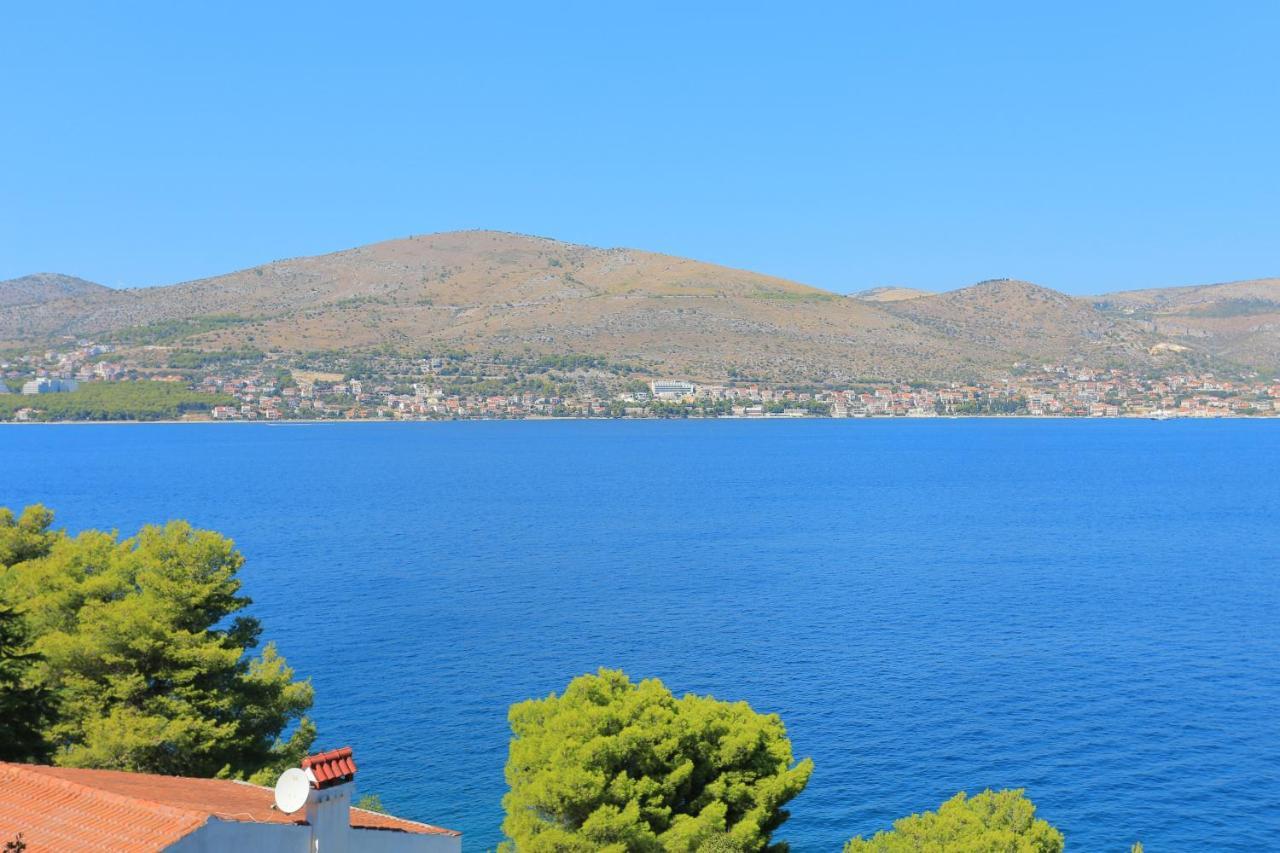 Apartments By The Sea Okrug Donji, Ciovo - 12502 Okrug Gornji Luaran gambar